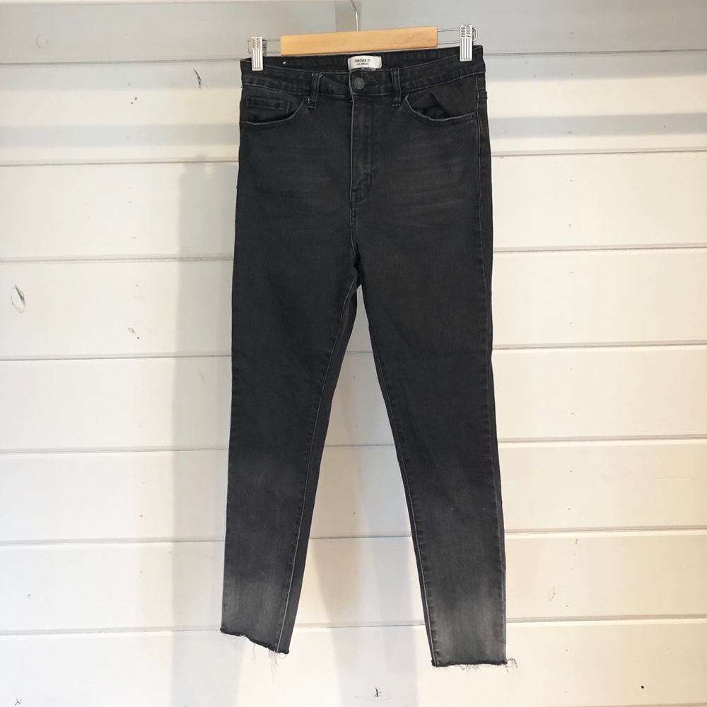 FOREVER21 Black Ombré Jeggings Raw Hem Size 28